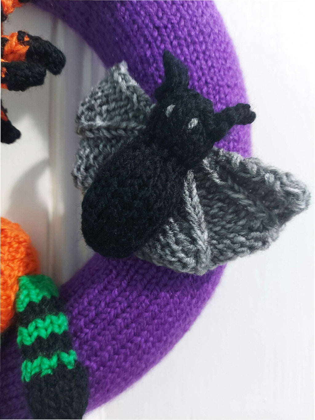 Halloween Wreath Knitting Pattern PDF Pumpkin Spider Decoration Chunky